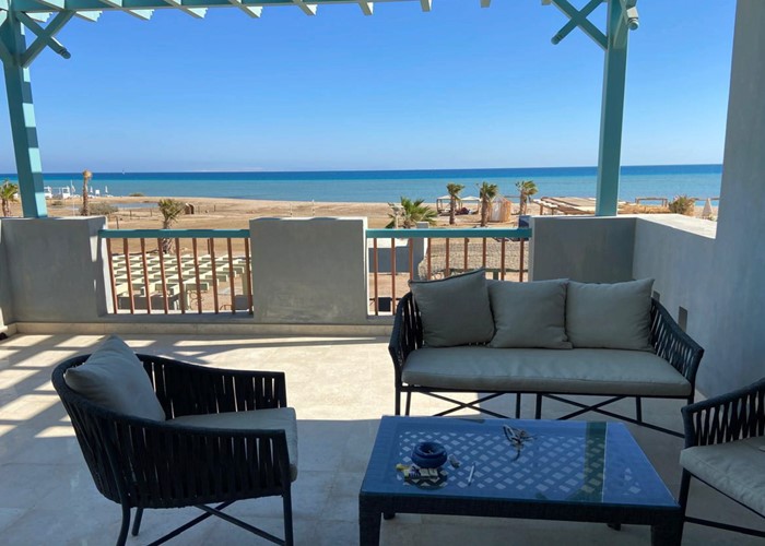 3BR Penthouse with seaview in New Marina - 3